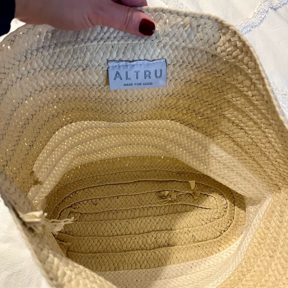 Straw bag with tassel - Picture 2 of 8